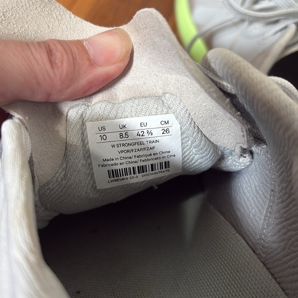 Lululemon Strongfeel Womens Training Shoe Vapor Grey Yellow zap size 10 - Picture 12 of 12